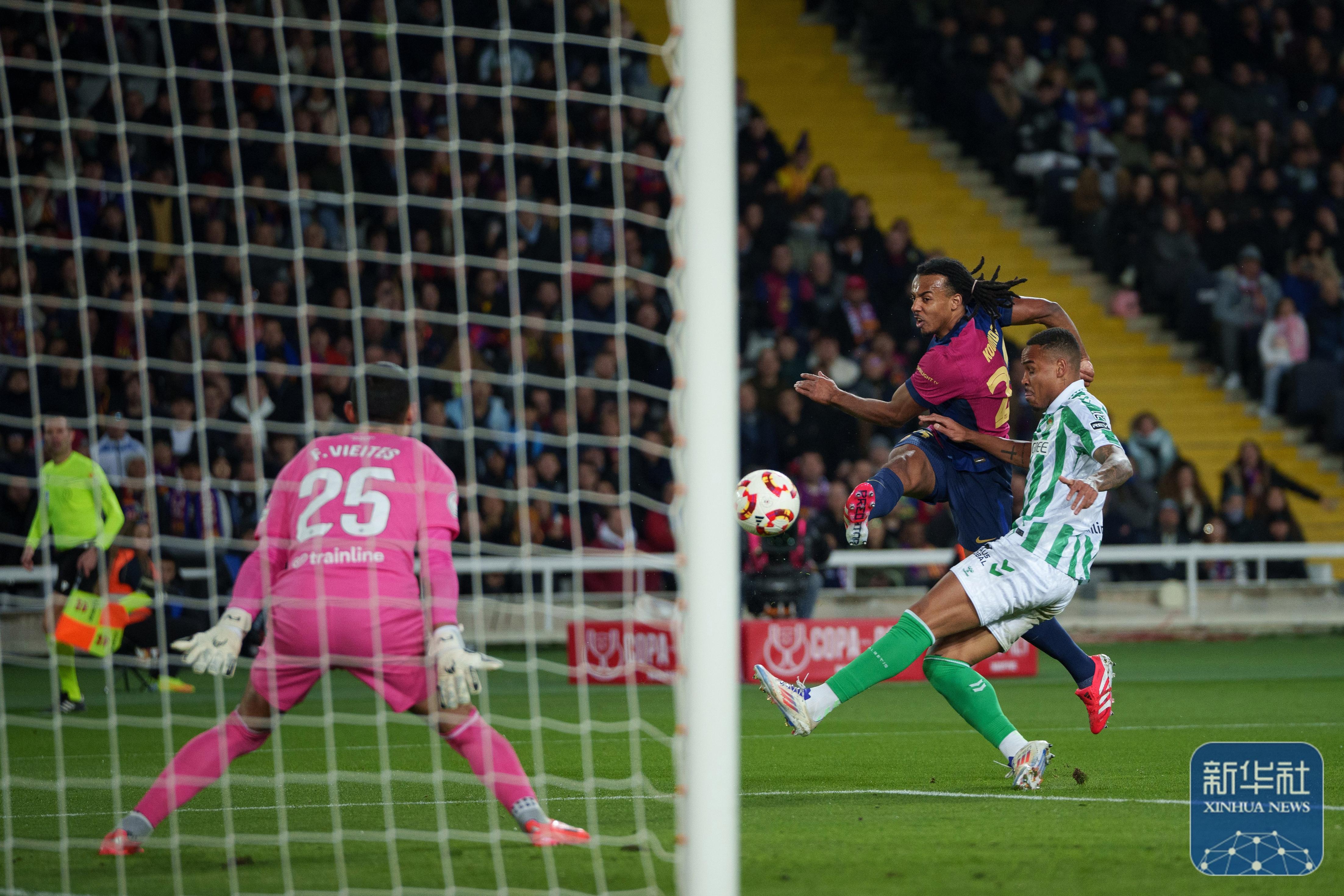 西班牙选手独得4球，晋级国际杯半决赛