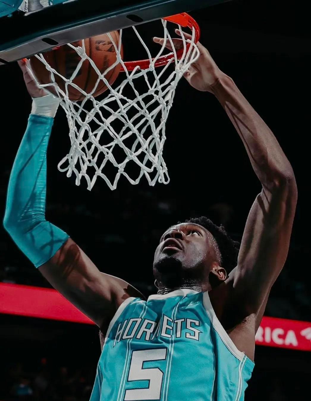 公牛主场击败黄蜂，近两场全胜