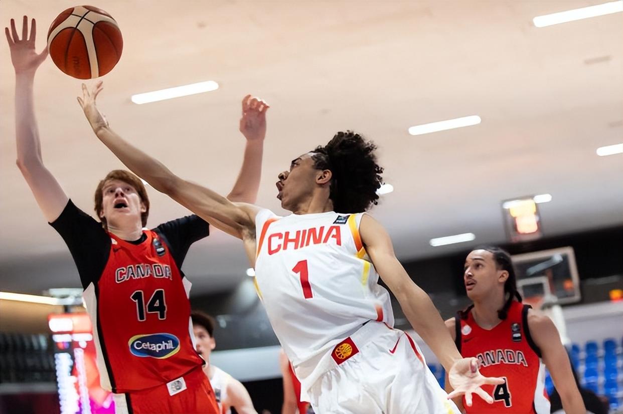 中国男篮鏖战加拿大男篮，波特惊艳世界