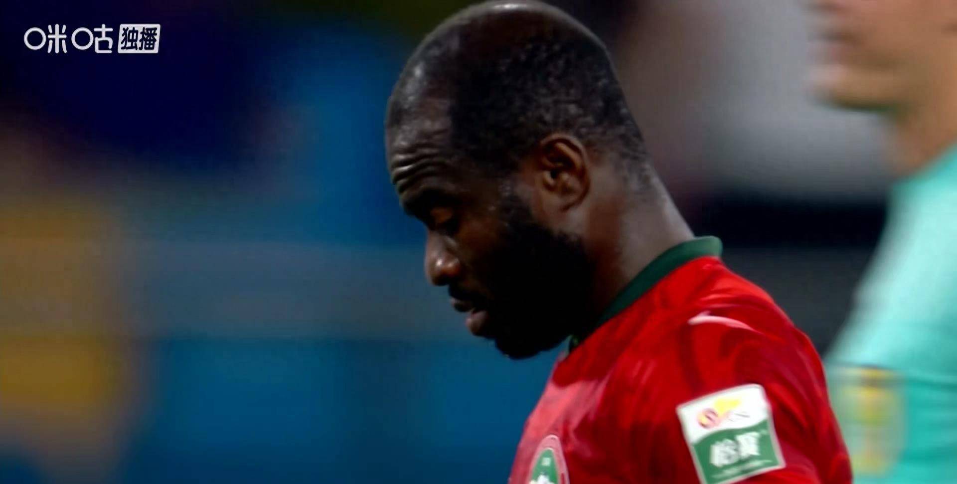 包含权健客场大胜泰达，继续保持中超争冠态势的词条