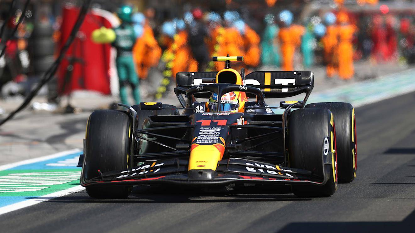 梅赛德斯轻取迈凯伦,佩雷兹带队取胜 梅赛德斯轻取迈凯伦,佩雷兹带队取胜