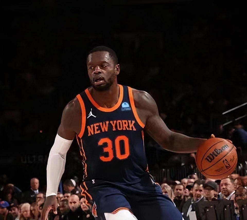 熊猫体育手机客户端-关于快船绝杀青岛队，陶汉林统治全场的信息